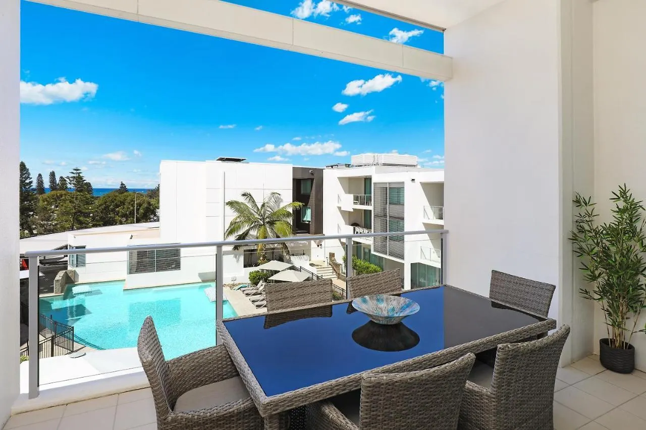 Апарт-отель Element On Coolum Beachfront Sunshine Coast