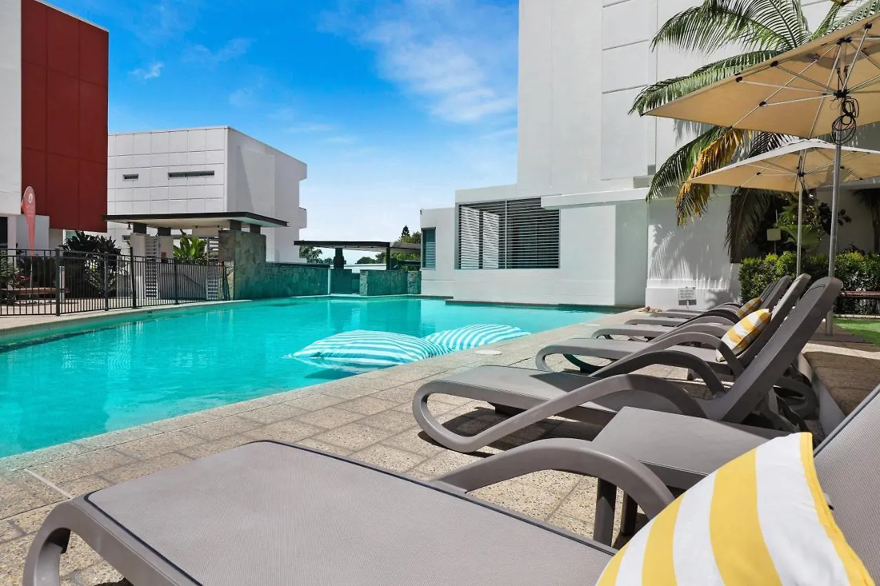 Element On Coolum Beachfront Sunshine Coast Апарт-отель