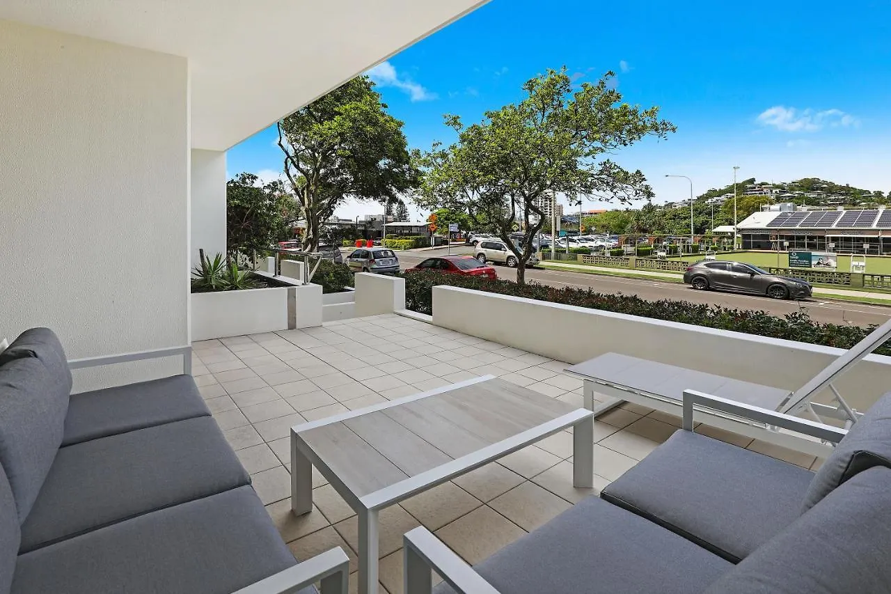 Element On Coolum Beachfront Sunshine Coast Апарт-отель