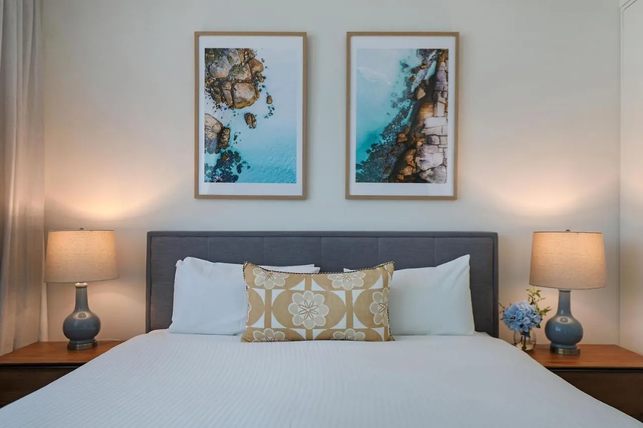 Element On Coolum Beachfront Sunshine Coast 4*,  Австралия