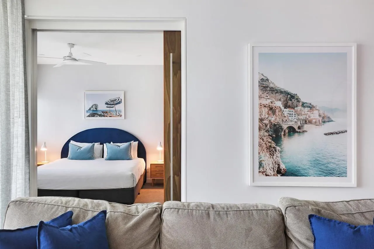 Апарт-отель Element On Coolum Beachfront Sunshine Coast