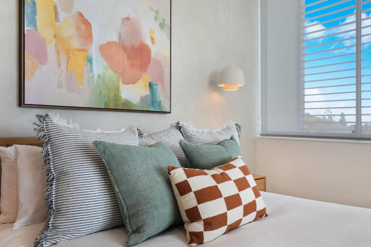 Апарт-отель Element On Coolum Beachfront Sunshine Coast