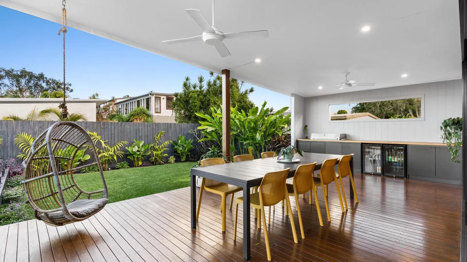 **** Апарт-отель Element On Coolum Beachfront Sunshine Coast Австралия